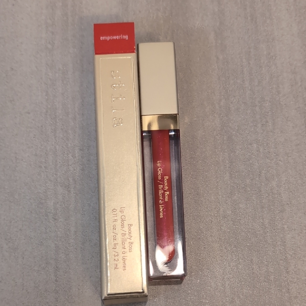 Stila Empowering Lip Gloss in Vibrant Red NIB